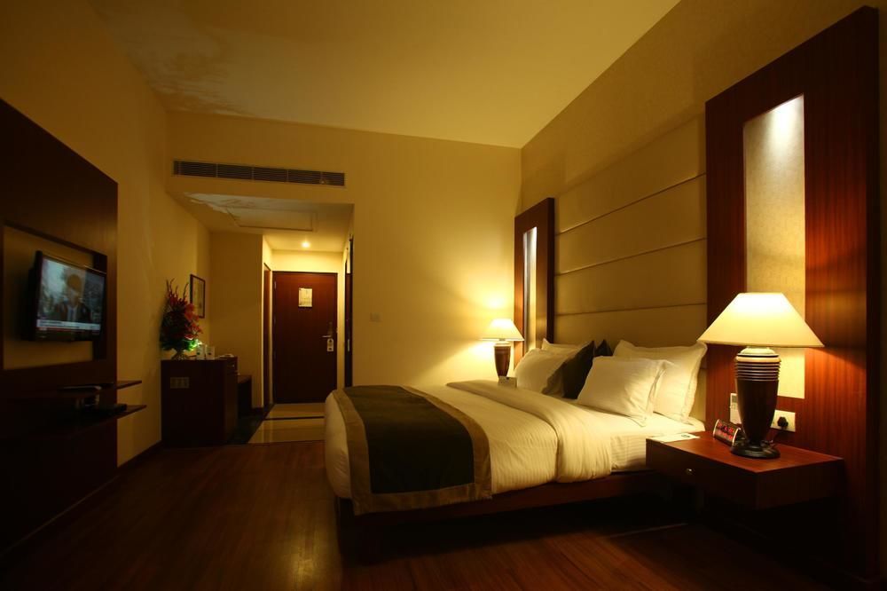 Continent Nakodar Hotel & Resorts Exteriér fotografie